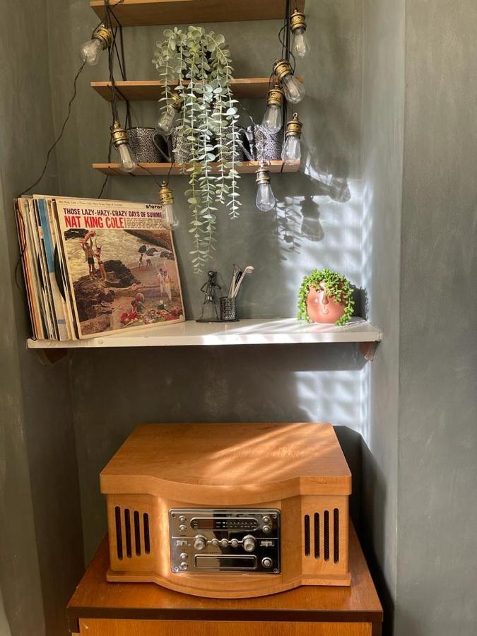 Room In Family Home Near Penny Lane リヴァプール エクステリア 写真